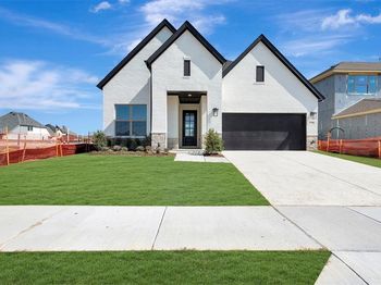 3760  Bermuda Grass Way 