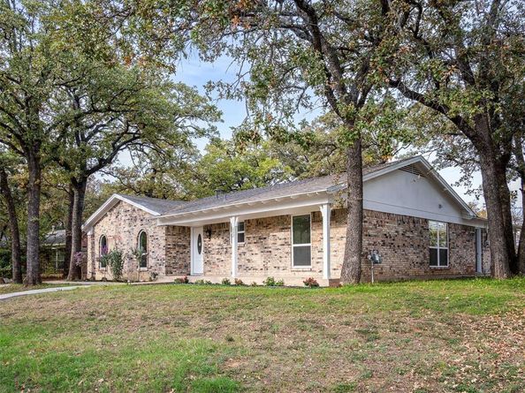 632  Melbourne Court , Hurst Texas 76053