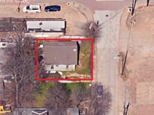 2927  Chicago Street , Dallas Texas 75212