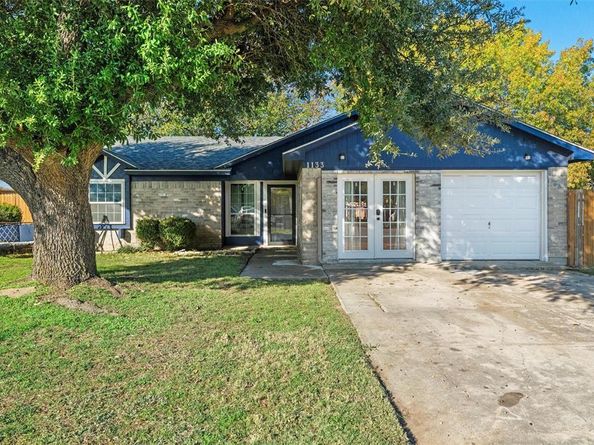 1133  Park Center Court , Saginaw Texas 76179