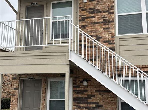 2200 E Trinity Mills Road  208, Carrollton Texas 75006
