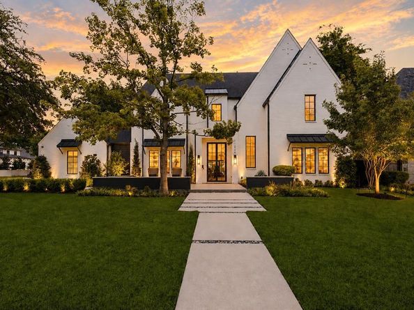 11224  Northgate Circle , Dallas Texas 75230