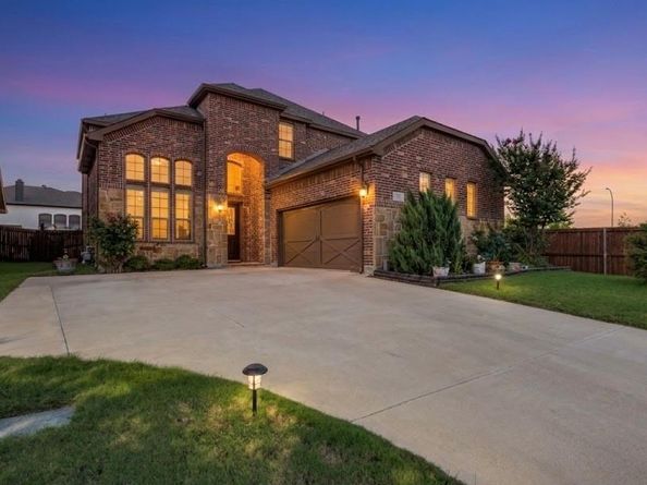 1247  Lynn Drive , Arlington Texas 76002