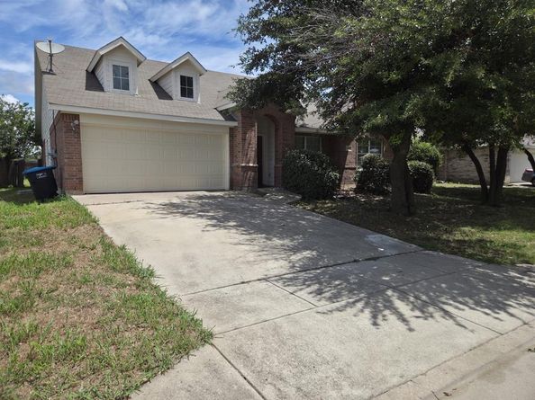 4016  Tarpon Springs Drive , Fort Worth Texas 76123