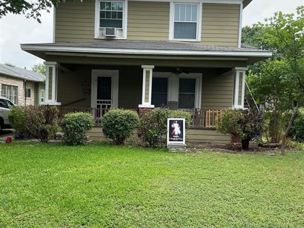 229 N Marlborough Avenue , Dallas Texas 75208