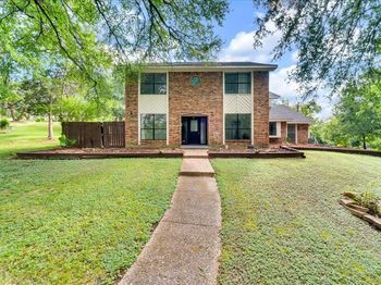 392  Creekwood Drive 