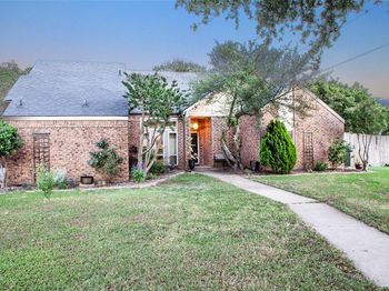 810  Highland Hills Lane 
