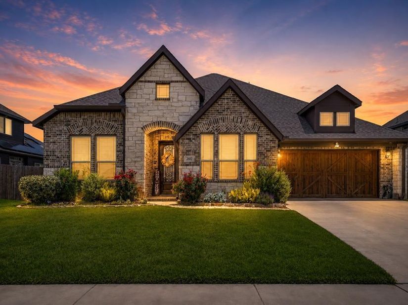 2602  Geer Lane , Mansfield Texas 76063