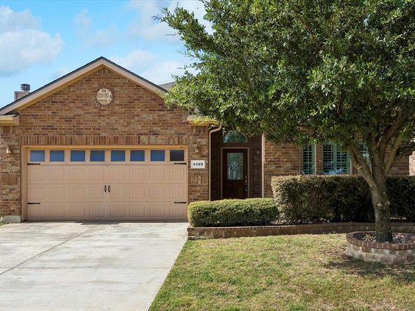 5109  Carnoustie Trail , Arlington Texas 76001