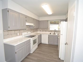 112  Forestwood Drive 