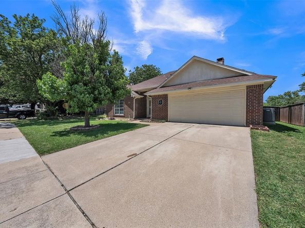 1409  Prentice Street , Arlington Texas 76018