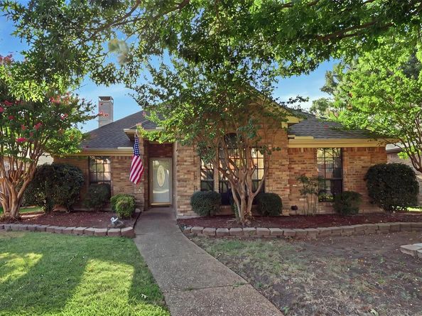1100  Pin Oak Lane , Allen Texas 75002