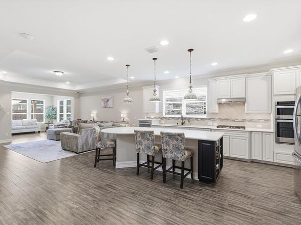 8870  Silent River Road , Frisco Texas 75036