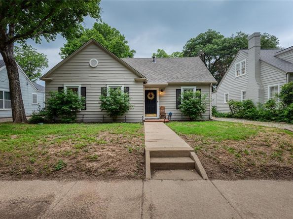 3217  Waits Avenue , Fort Worth Texas 76109