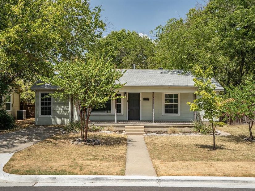 714  Cordell Street , Denton Texas 76201