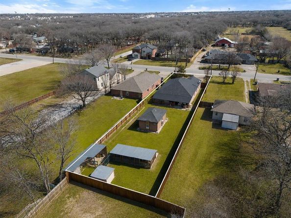 3809 S Peachtree Road , Balch Springs Texas 75180