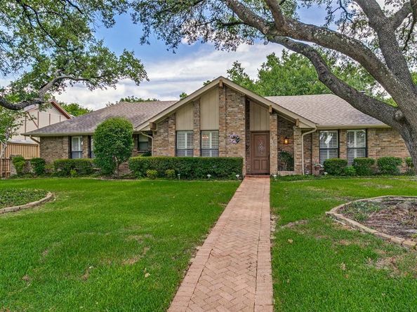2731  Wagonwheel Drive , Carrollton Texas 75006