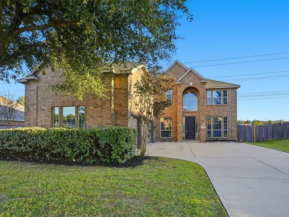 704  Rolling Hills Lane , DeSoto Texas 75115
