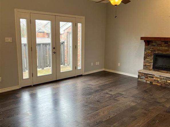 411  Pebble Way  247, Arlington Texas 76006