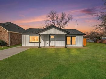 8320  Redonda Street 