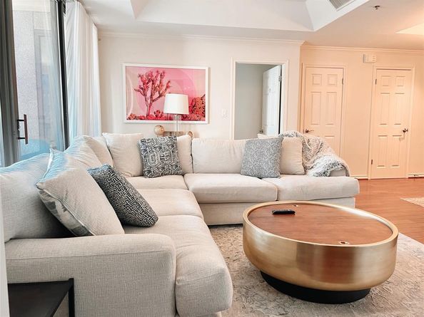 5909  Luther Lane  801, Dallas Texas 75225