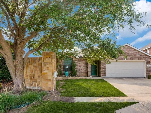 1244  Hickory Bend Lane , Fort Worth Texas 76108