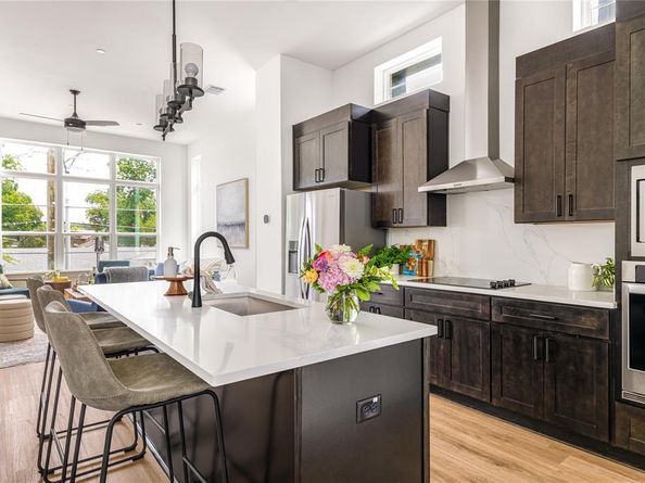 13325  Bee Street  302, Farmers Branch Texas 75234