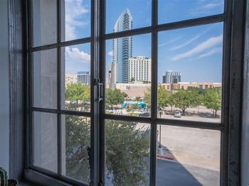 221 W Lancaster Avenue 