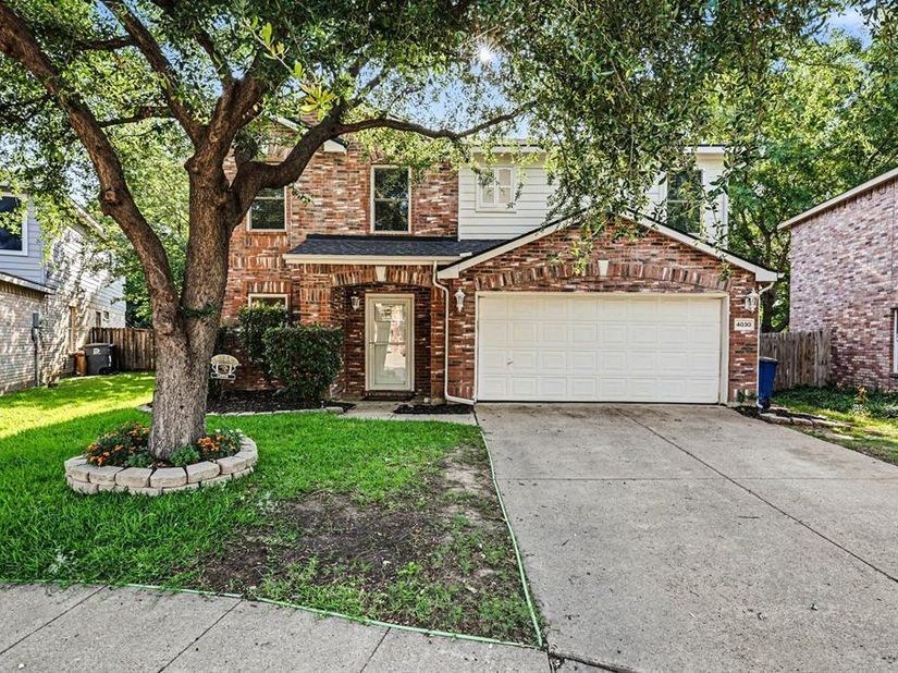 4030  Holly Leaf Court , Dallas Texas 75212