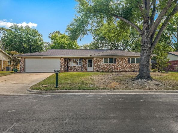220  Cooper Drive , Hurst Texas 76053