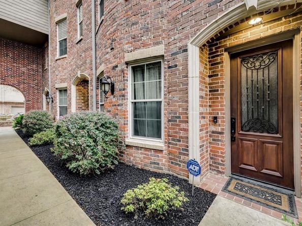 3200  Ross Avenue  28, Dallas Texas 75204