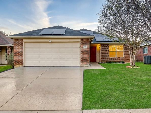 7845  Whitney Lane , Fort Worth Texas 76112
