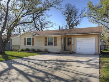 210 E Daugherty Drive 