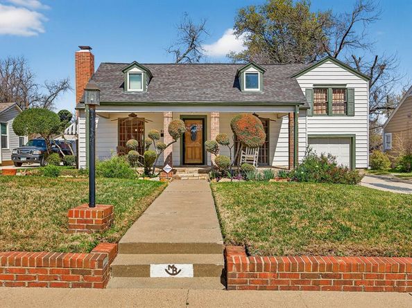 2525  Goldenrod Avenue , Fort Worth Texas 76111