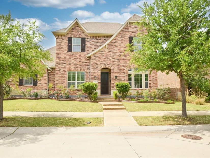516  Four Stones Boulevard , Lewisville Texas 75056