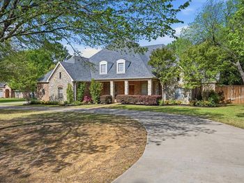 5513  Rustic Trail 