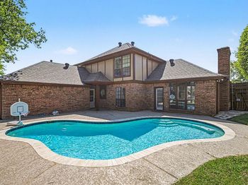 2428  Stonegate Drive N