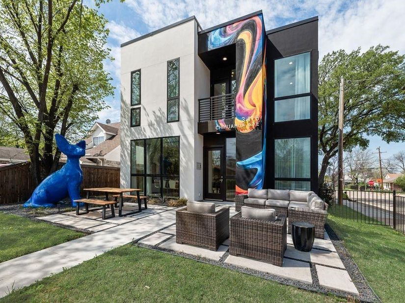 3415  Chihuahua Avenue , Dallas Texas 75212