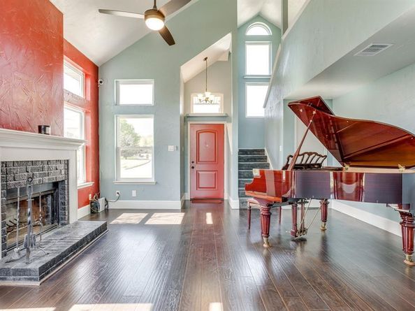5628  Shady Springs Trail , Fort Worth Texas 76179