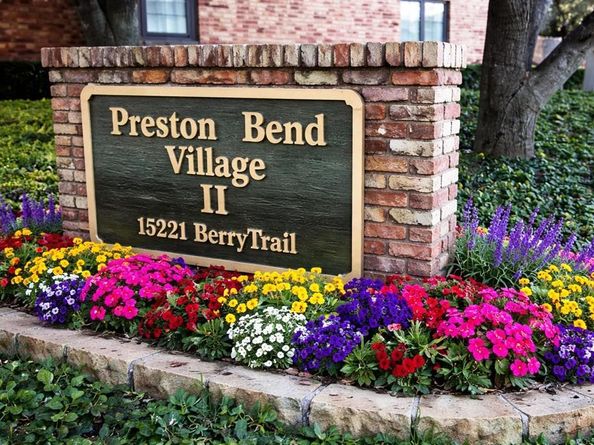 15221  Berry Trail  501, Dallas Texas 75248
