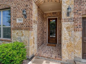 596  Deverson Drive 