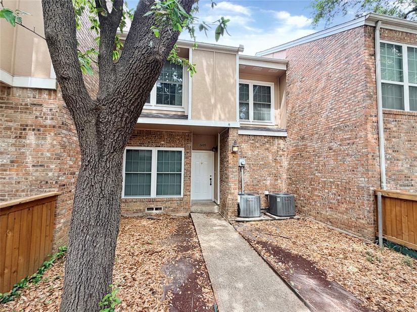 2409  Northlake Court , Irving Texas 75038