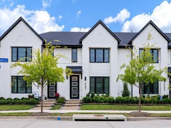 4502  Smokey Quartz Lane 