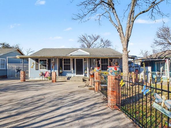 1615  Barlow Avenue , Dallas Texas 75224