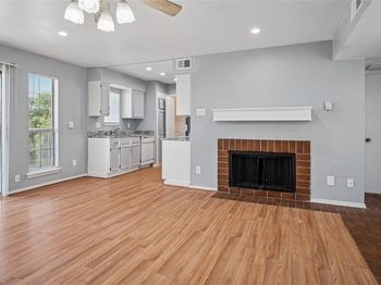 5809  Lake Hubbard Parkway 