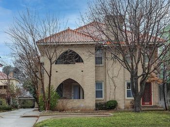 3252 S University Drive 