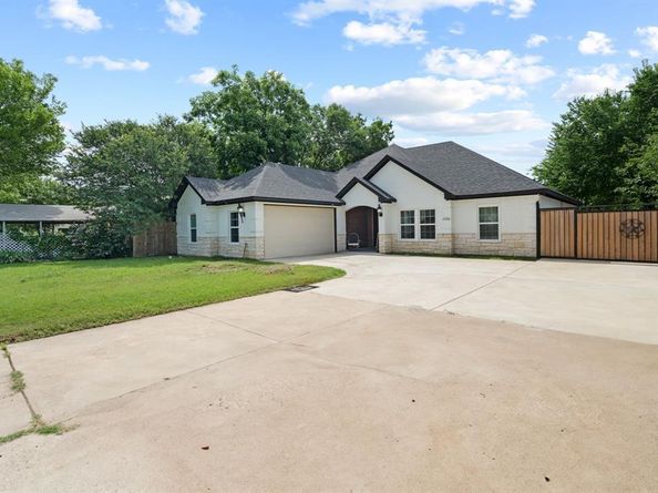 3708  Columbine Drive , Everman Texas 76140