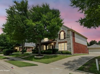 604  Maple Leaf Lane 