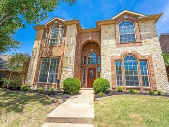 2060  Garden Crest Drive 