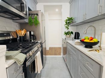 134-05 Dahlia Avenue